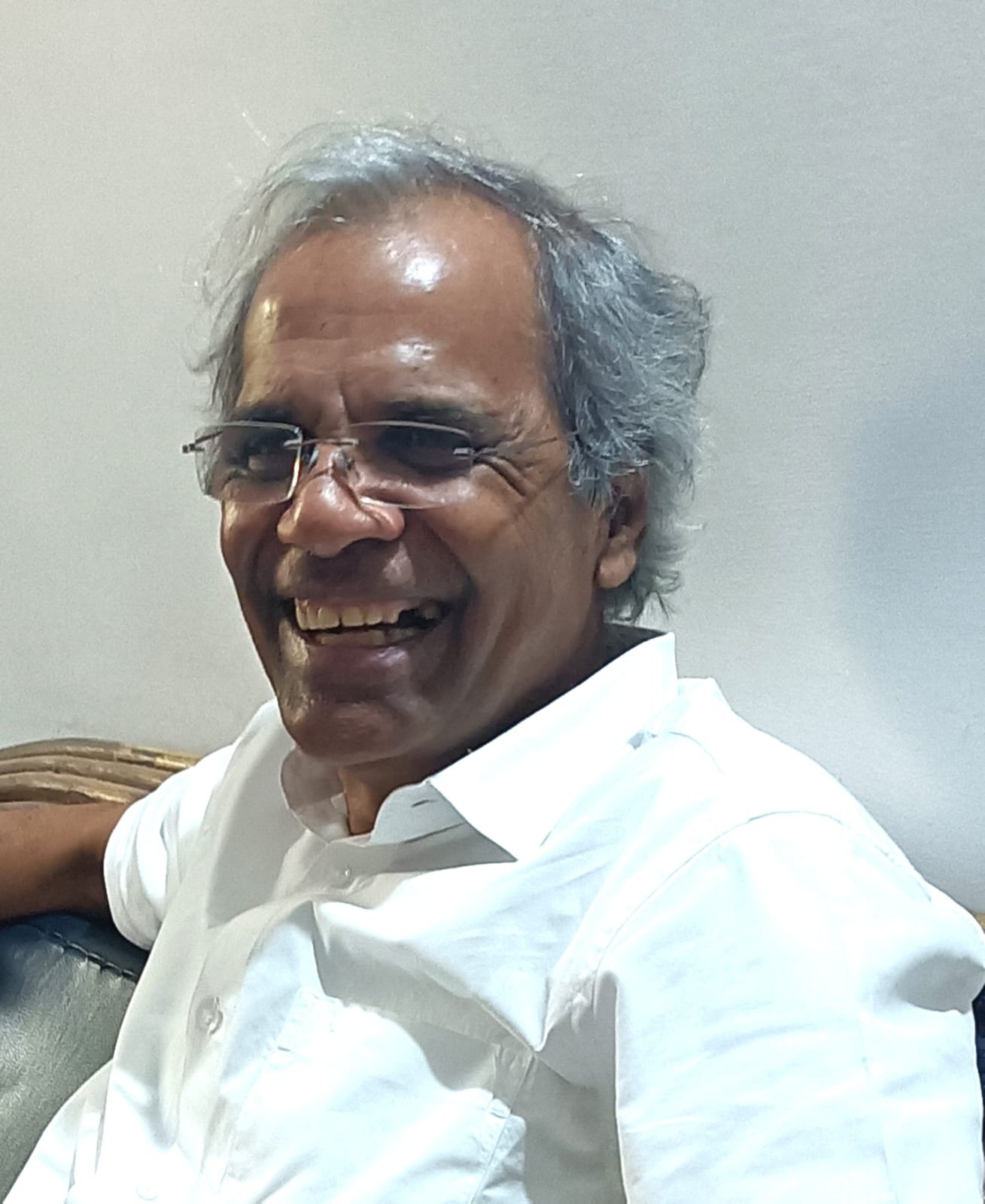 Udayan Vajpeyi .jpeg